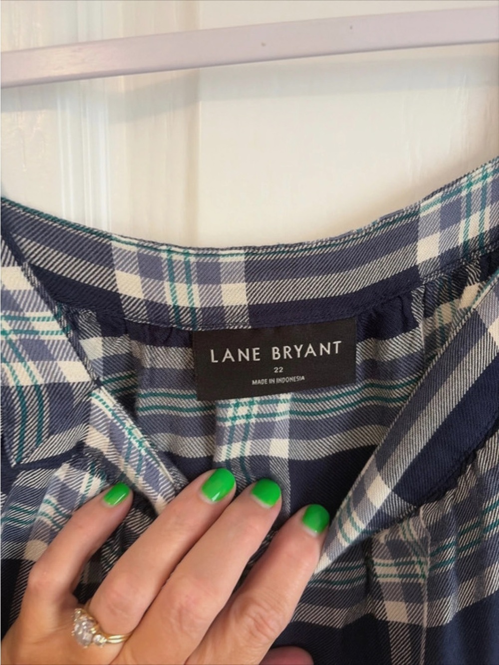 Lane Bryant Navy and White Plaid Peasant Top - Picture 4 of 5
